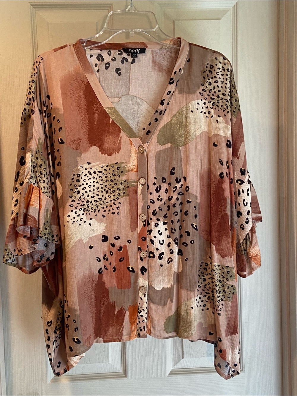 ODDY Blush Multi-Color Button Front V-Neck Blouse